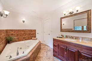5 Valerie Ct, Yaphank, NY 11980 - Photo 27