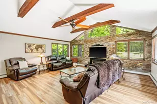5 Valerie Ct, Yaphank, NY 11980 - Photo 11