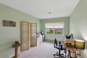 196 Newcastle Ct, Ridge, NY 11961 - Photo 11