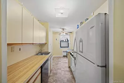 51 White Oak Street #4D, New Rochelle, NY 10801 - Photo 7