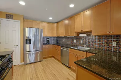 806 Half Moon Bay Drive, Croton on Hudson, NY 10520 - Photo 17