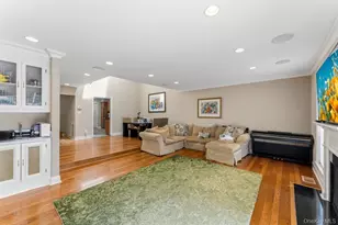 76 Estate Dr, Jericho, NY 11753 - Photo 7