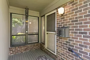 76 Estate Dr, Jericho, NY 11753 - Photo 19