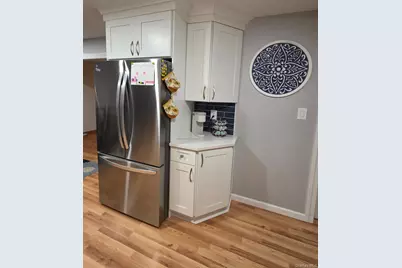 185 Audley Court, Copiague, NY 11726 - Photo 5