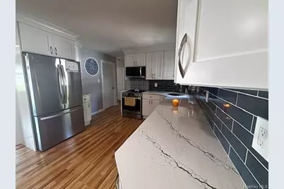 185 Audley Court, Copiague, NY 11726 - Photo 7