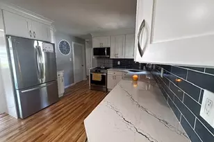 185 Audley Ct, Copiague, NY 11726 - Photo 7