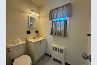 185 Audley Court, Copiague, NY 11726 - Photo 13