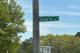 358 S Service Rd, Center Moriches, NY 11934 - Photo 7