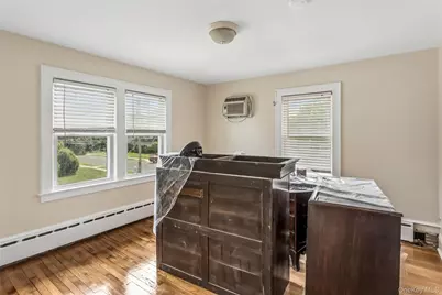 50 Roxbury Road, Rockville Centre, NY 11570 - Photo 25