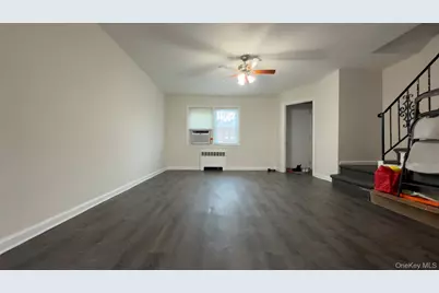 15325 77th Road, Flushing, NY 11367 - Photo 1