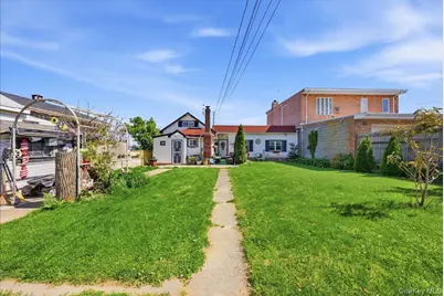 2594 Schurz Avenue, Bronx, NY 10465 - Photo 3