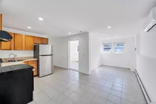 20 Handsome Ave, Selden, NY 11784 - Photo 3