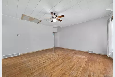4 Montgomery Road #1, Fort Montgomery, NY 10922 - Photo 3