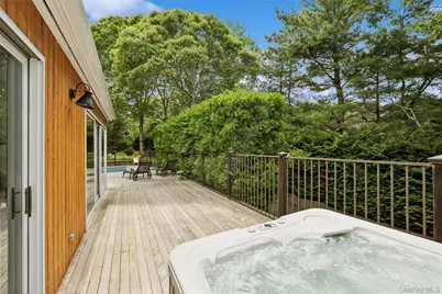 620 Wunneweta Road, Cutchogue, NY 11935 - Photo 3