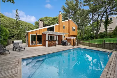 620 Wunneweta Road, Cutchogue, NY 11935 - Photo 5