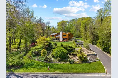 369 E Shore Road, Great Neck, NY 11023 - Photo 41