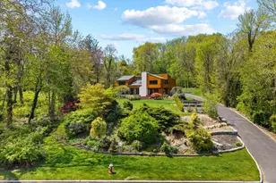 369 E Shore Rd, Great Neck, NY 11023 - Photo 41