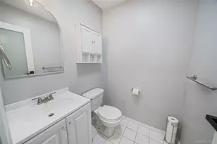 2 Clubhouse Cir, Central Islip, NY 11722 - Photo 9