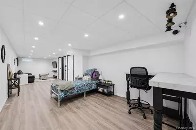 2 Clubhouse Circle, Central Islip, NY 11722 - Photo 17