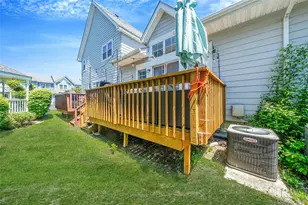 2 Clubhouse Cir, Central Islip, NY 11722 - Photo 21