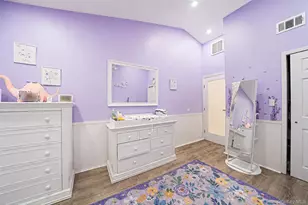 2 Clubhouse Cir, Central Islip, NY 11722 - Photo 15