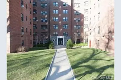 465 E Lincoln Avenue #411, Mount Vernon, NY 10552 - Photo 1