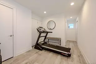 90 Wyoming Ave, Long Beach, NY 11561 - Photo 11