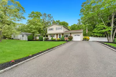 277 Magnolia Drive, Selden, NY 11784 - Photo 7