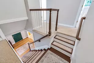277 Magnolia Dr, Selden, NY 11784 - Photo 37