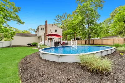 277 Magnolia Drive, Selden, NY 11784 - Photo 11
