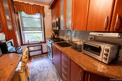 120-10 85th Avenue #5H, Kew Gardens, NY 11415 - Photo 7