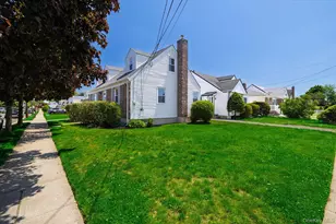 265 Marshall Ave, West Hempstead, NY 11552 - Photo 21