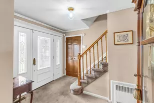 15 Palmer Dr, Sayville, NY 11782 - Photo 5