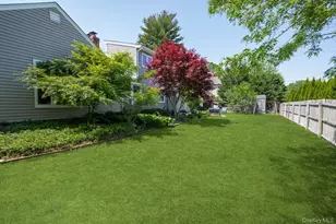 88 Tulipwood Dr, Commack, NY 11725 - Photo 17