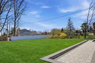 2040 Wellington Ct, Westbury, NY 11590 - Photo 3