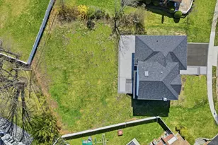 2040 Wellington Ct, Westbury, NY 11590 - Photo 45