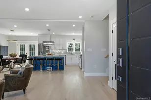 2040 Wellington Ct, Westbury, NY 11590 - Photo 9
