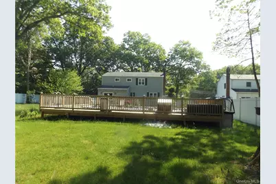 387 Mark Tree Road, East Setauket, NY 11733 - Photo 17