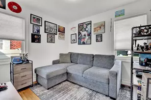31 Locust Ave E, Farmingdale, NY 11735 - Photo 21
