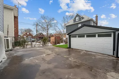 132-05 109th Avenue, Ozone Park, NY 11420 - Photo 15