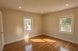 119-48 190th St, Saint Albans, NY 11412 - Photo 9