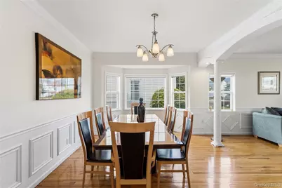 225 Barton Avenue, Melville, NY 11747 - Photo 5