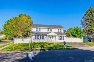 147 Branch Ave, Central Islip, NY 11722 - Photo 3