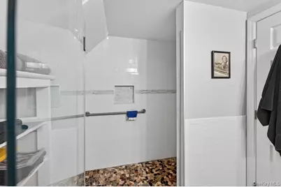 20 Bayview Lane, Amityville, NY 11701 - Photo 25
