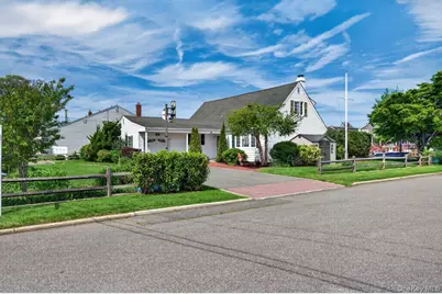 20 Bayview Lane, Amityville, NY 11701 - Photo 3