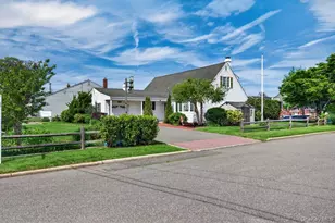 20 Bayview Ln, Amityville, NY 11701 - Photo 3