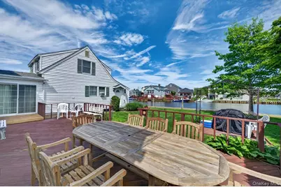 20 Bayview Lane, Amityville, NY 11701 - Photo 31