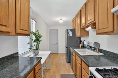 485 Bronx River Road #C10, Yonkers, NY 10704 - Photo 3