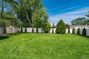 3 Baylor Dr, Smithtown, NY 11787 - Photo 19