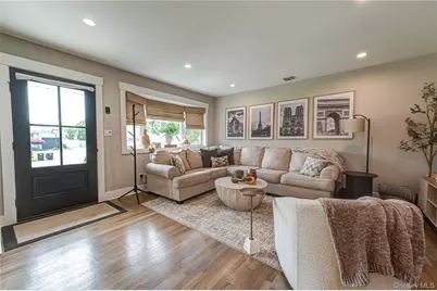 3 Baylor Drive, Smithtown, NY 11787 - Photo 3